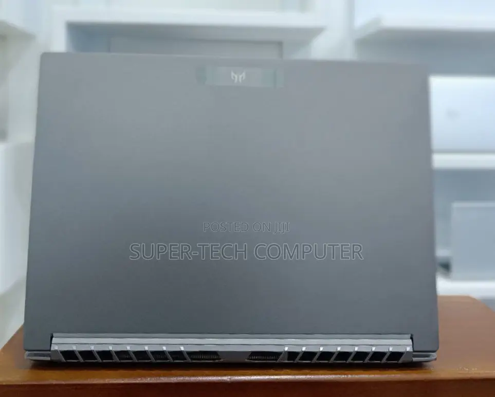New Acer Predator Triton 500 SE 16GB Intel Core I7 SSHD (Hybrid) 2T