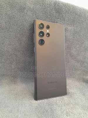 Photo - Samsung Galaxy S22 Ultra 256 GB Black
