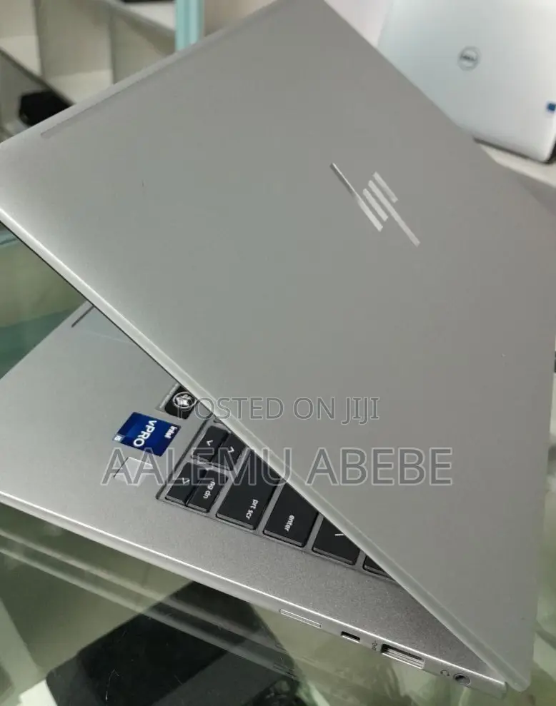New Laptop HP EliteBook 840 G9 16GB Intel Core I5 SSD 512GB