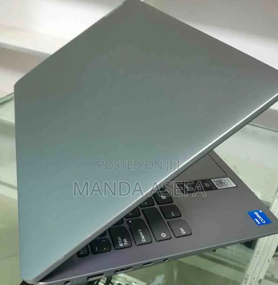 New Laptop Lenovo 12GB Intel Core I5 SSD 256GB