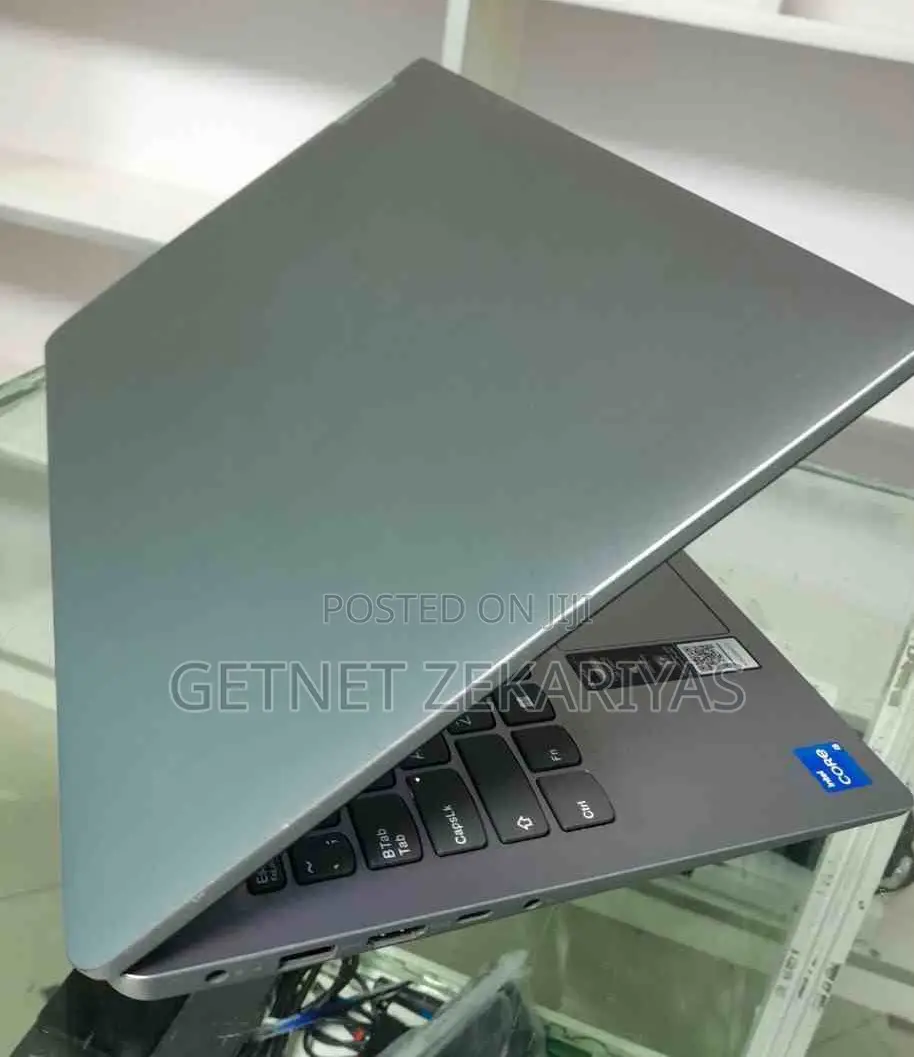 New Laptop Lenovo IdeaPad 110S 12GB Intel Core I5 SSD 256GB