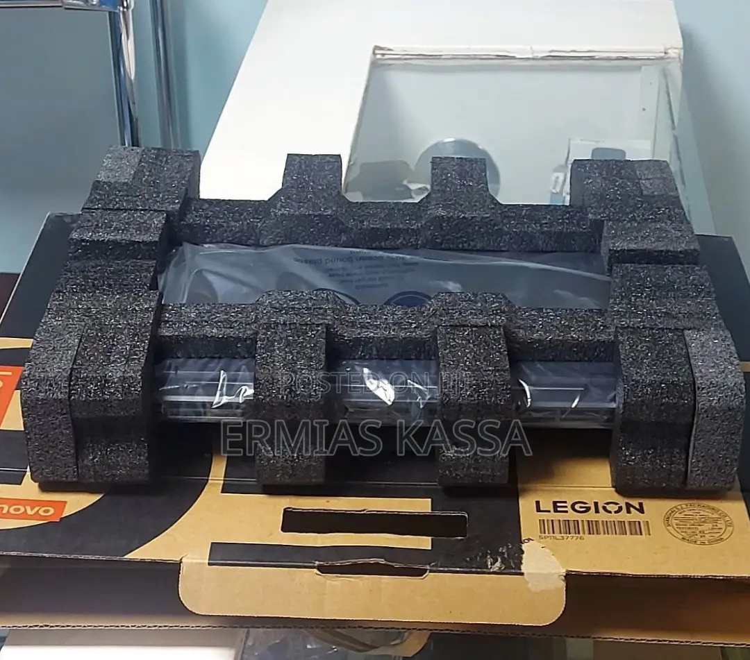 New Laptop Lenovo Legion 5 16GB Intel Core I7 SSD 1T