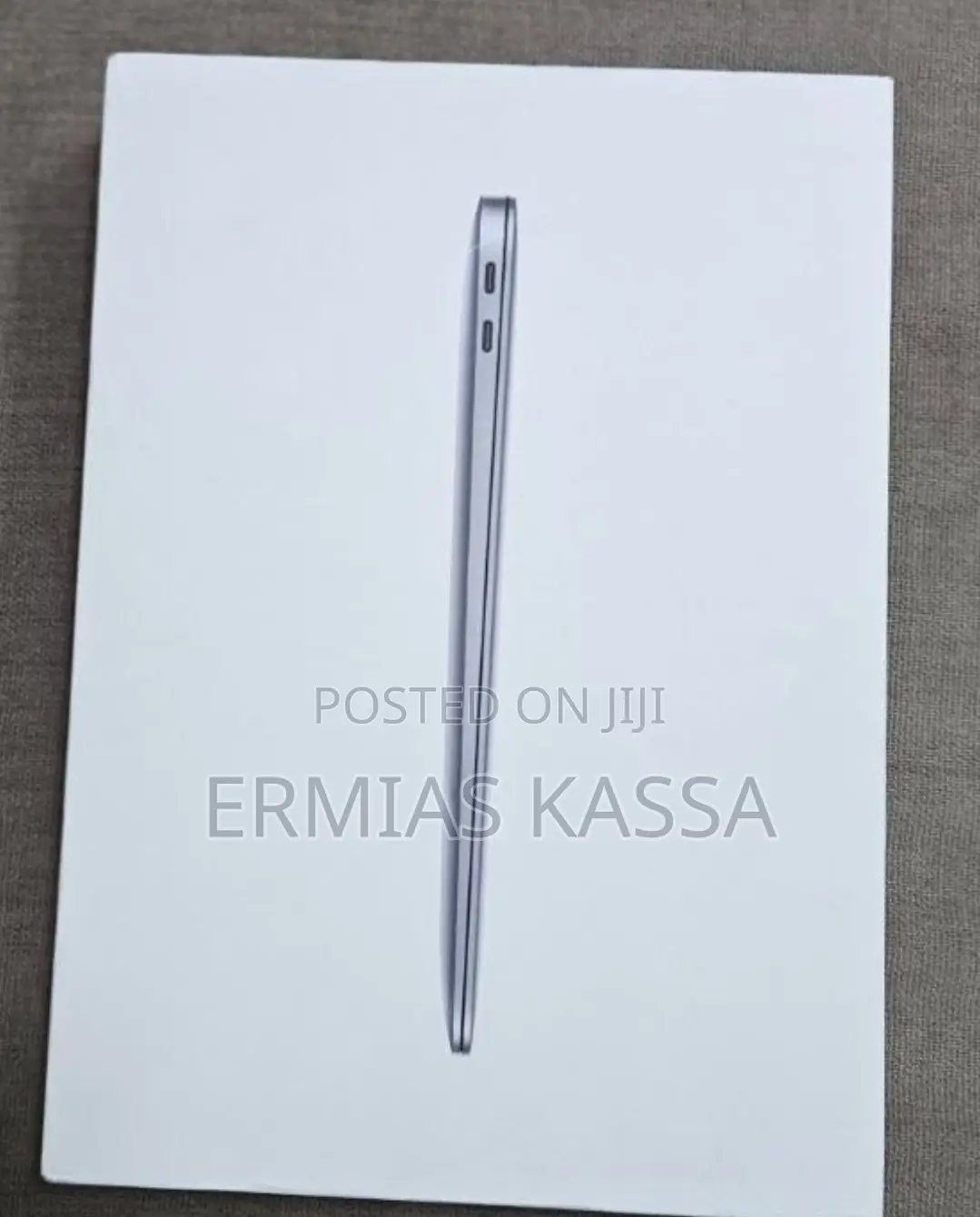 New Laptop Apple MacBook Air 2020 M1 8GB Apple M2 SSD 256GB