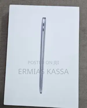 New Laptop Apple MacBook Air 2020 M1 8GB Apple M2 SSD 256GB