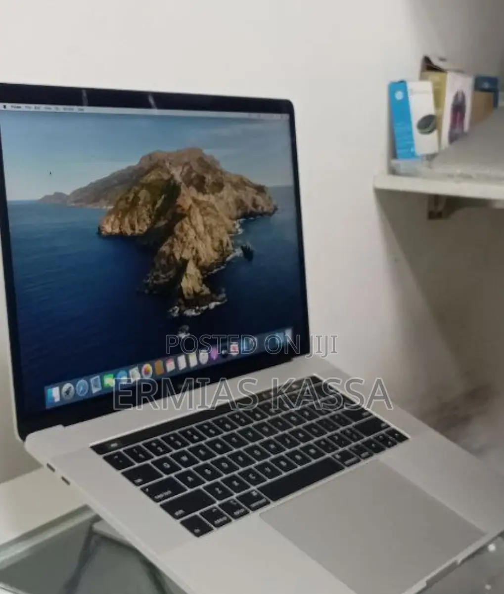 New Laptop Apple MacBook Air 2013 4GB Intel Core I7 SSD 256GB