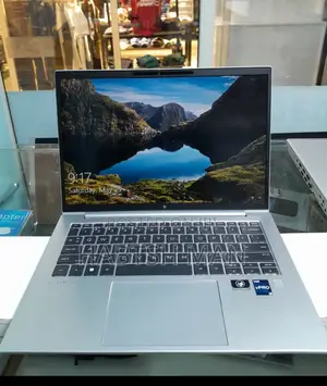 New Laptop HP EliteBook 860 G9 16GB Intel Core I5 SSD 512GB
