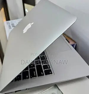 New Laptop Apple MacBook Air 2013 4GB Intel Core I5 SSD 256GB