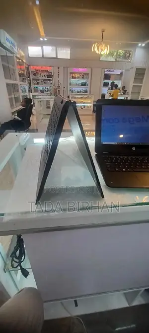 New Laptop Lenovo ThinkPad Yoga 16GB Intel Core i7 SSD 512GB