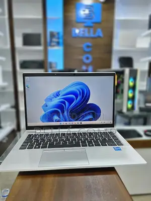 New Laptop HP EliteBook 840 G8 16GB Intel Core I5 SSD 512GB