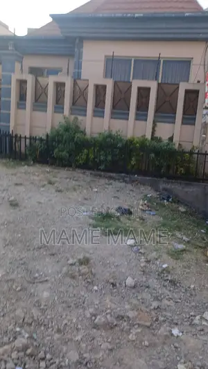 3bdrm Villa in Addis Abeba, Bole for sale
