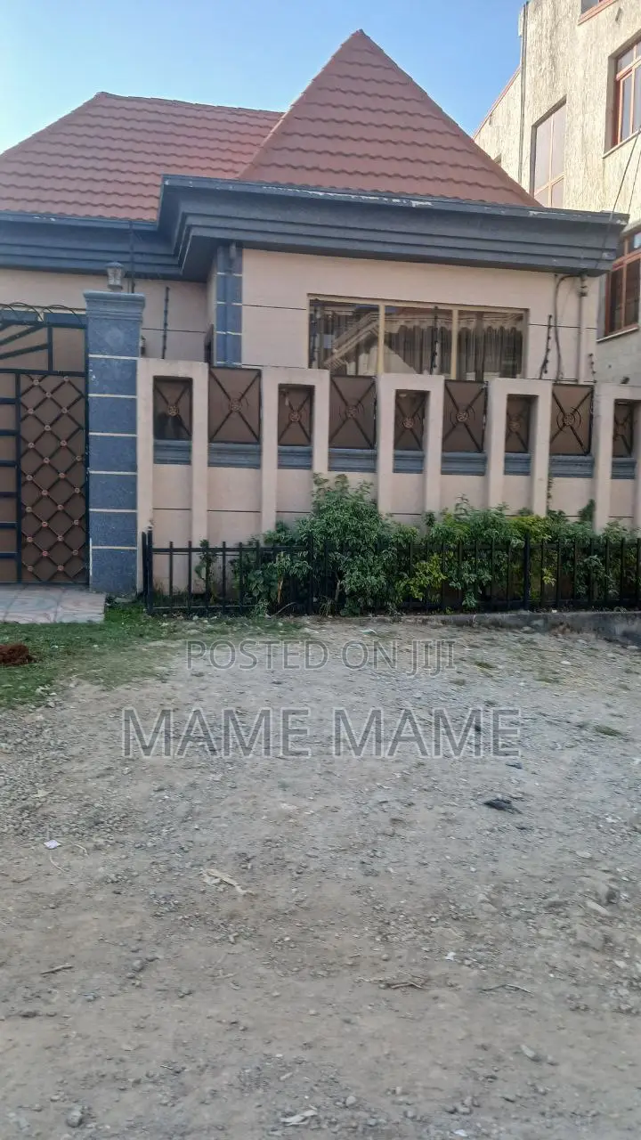3bdrm Villa in Addis Abeba, Bole for sale