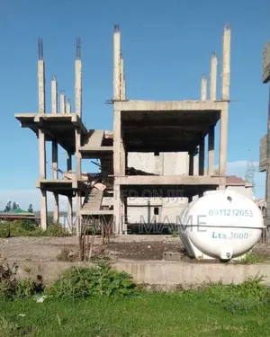 5bdrm House in Addis Abeba, Bole for sale