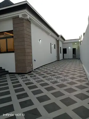 5bdrm Villa in Addis Abeba, Bole for sale