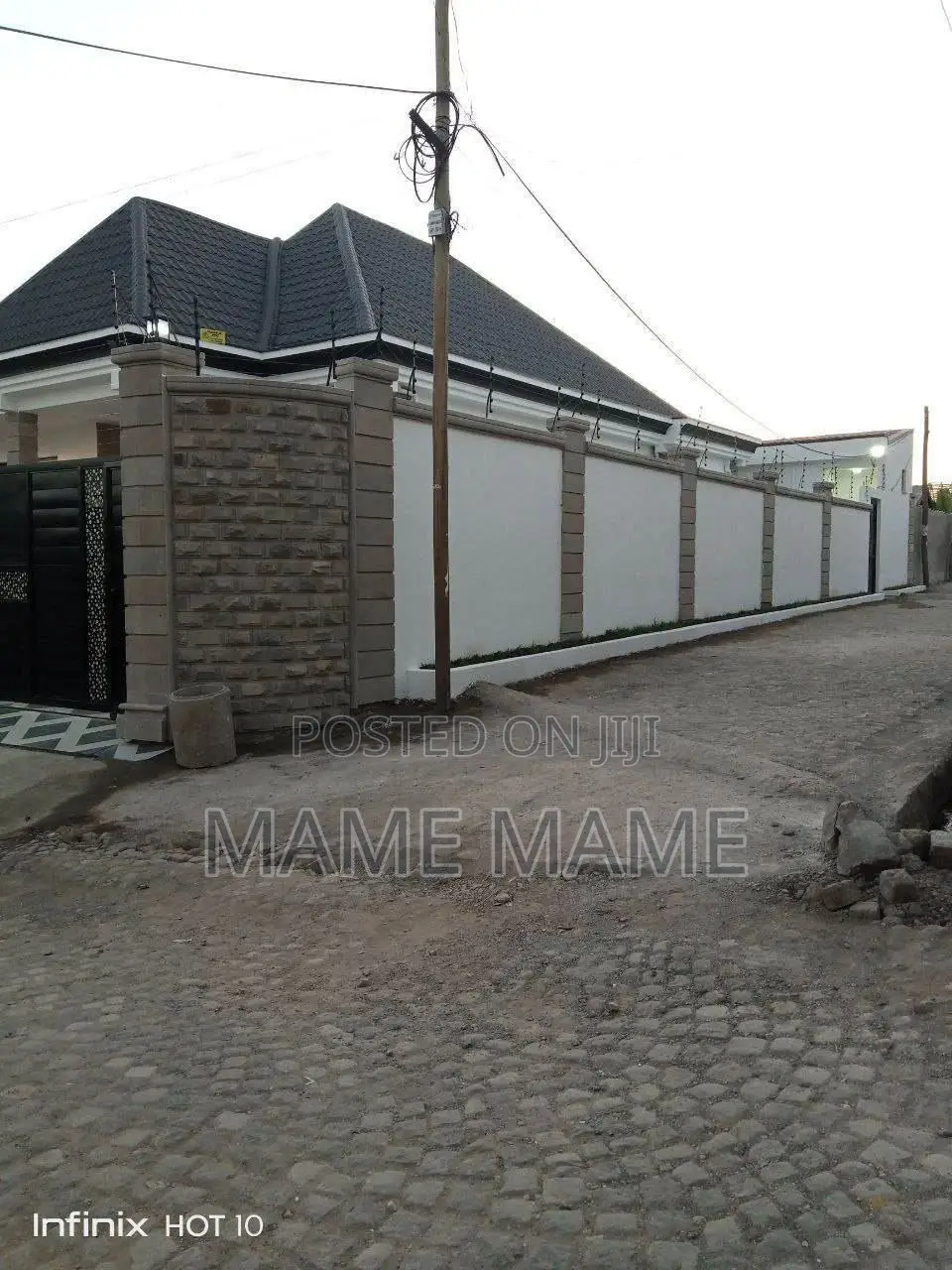 5bdrm Villa in Addis Abeba, Bole for sale