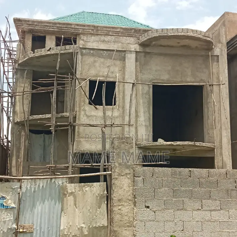 5bdrm House in Addis Abeba, Bole for sale