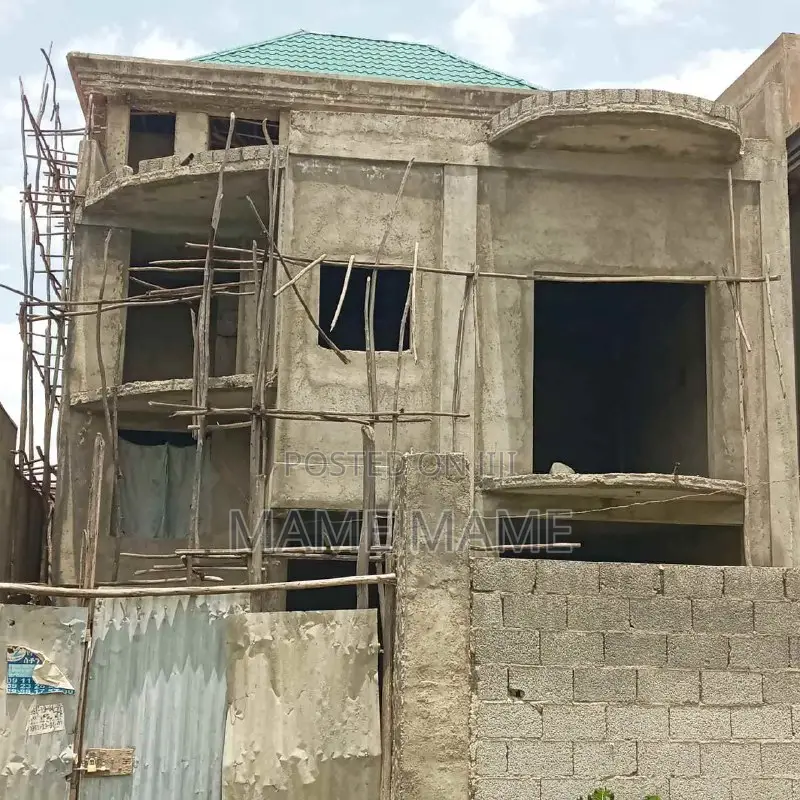 5bdrm House in Addis Abeba, Bole for sale
