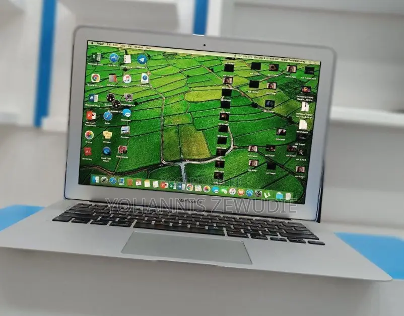 New Laptop Apple MacBook 2015 4GB Intel Core I5 HDD 128GB