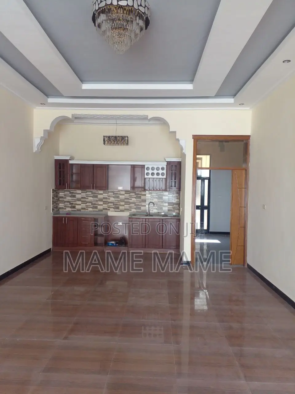 5bdrm House in Addis Abeba, Bole for sale