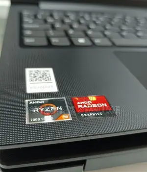 New Laptop Lenovo V15 8GB AMD Ryzen 3 SSD 256GB