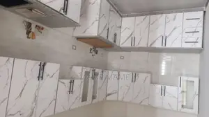 7bdrm House in Addis Abeba, Bole for sale