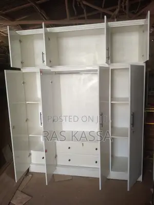 2 ሜትር ቁምሳጥን ከነተደራቢው