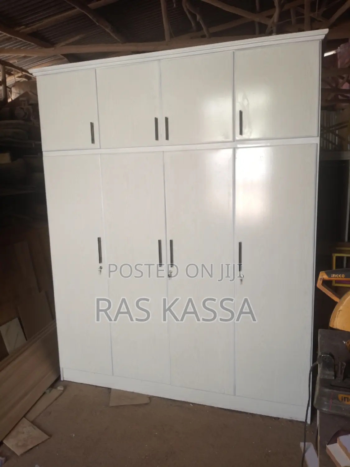 2 ሜትር ቁምሳጥን ከነተደራቢው