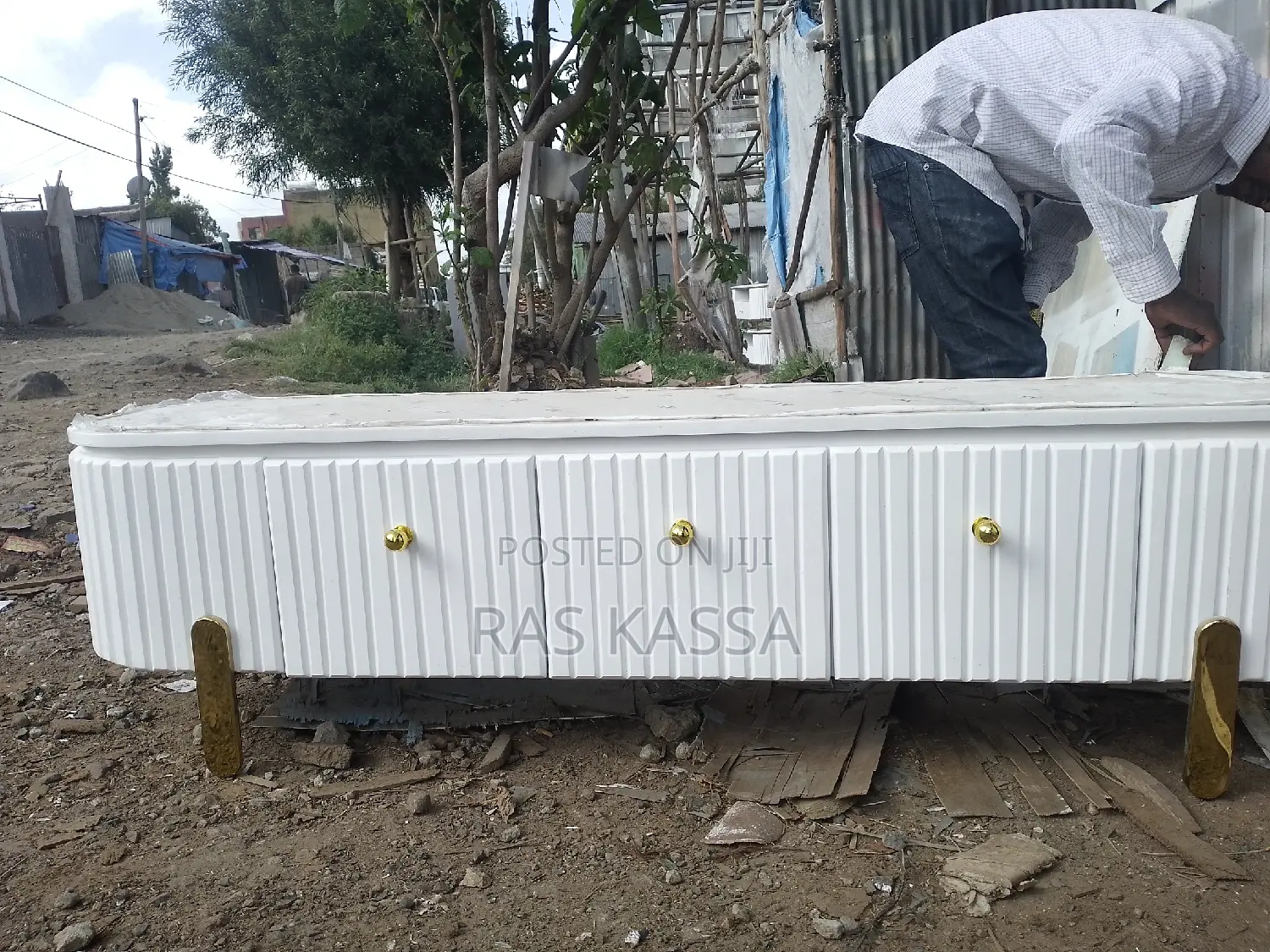 1.80 ቲቪ ስታንድ