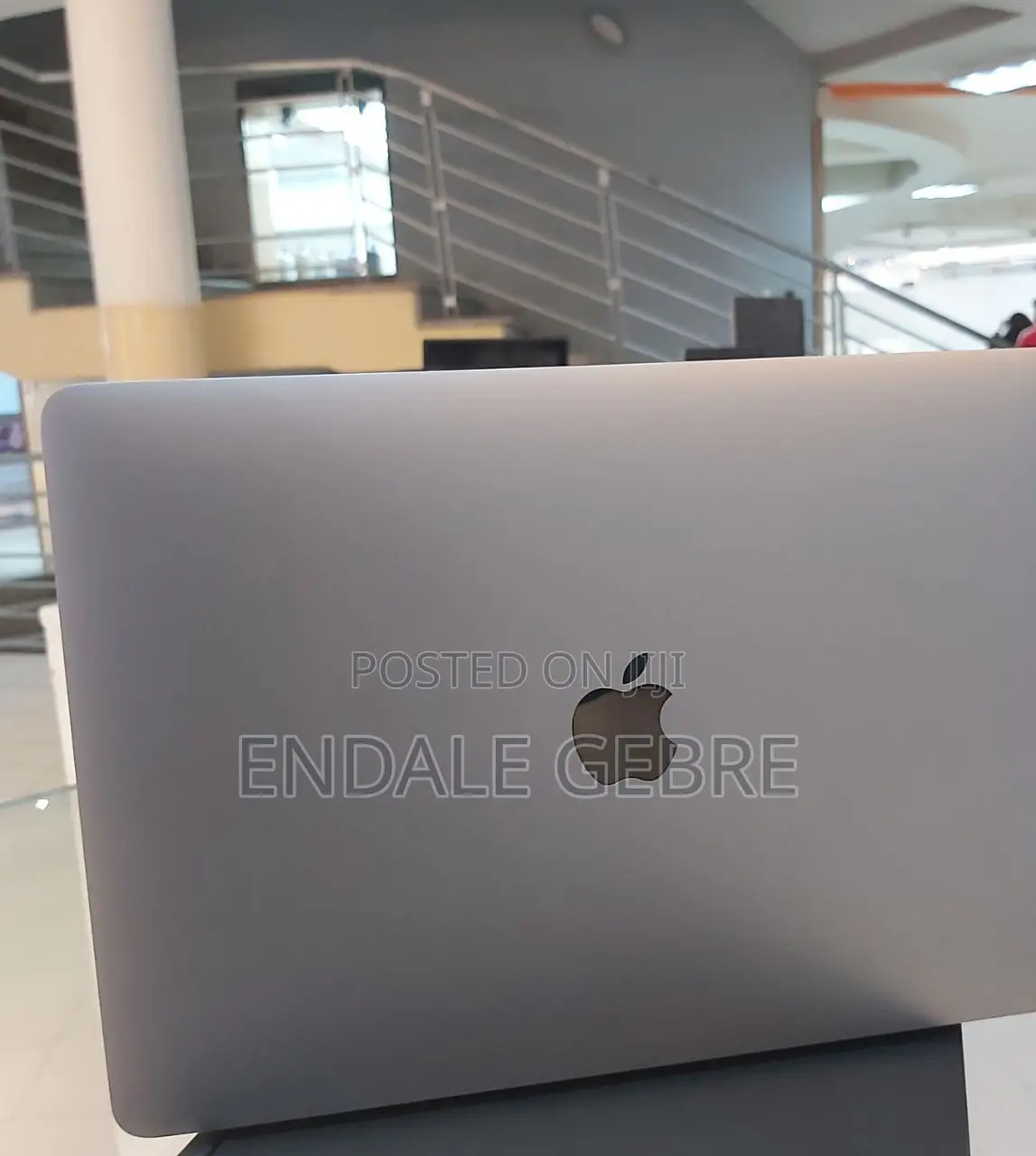 New Laptop Apple MacBook Pro 2017 16GB Intel Core I7 SSD 512GB