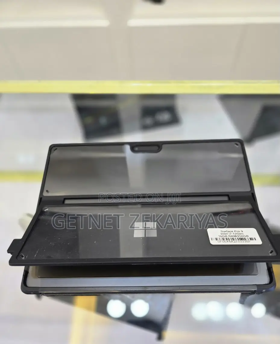 New Laptop Microsoft Surface Pro 9 16GB Intel Core I7 SSD 256GB