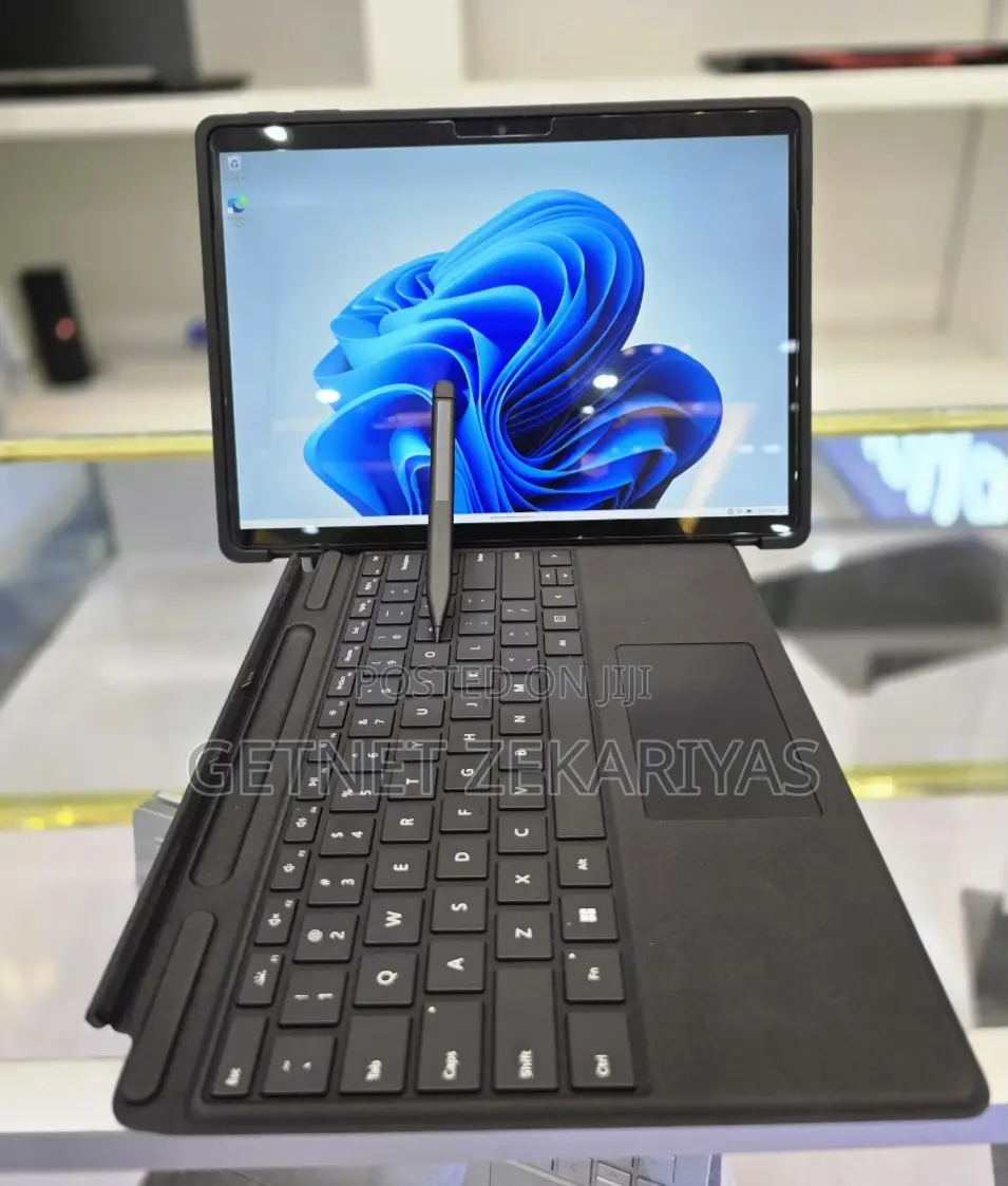 New Laptop Microsoft Surface Pro 9 16GB Intel Core I7 SSD 256GB