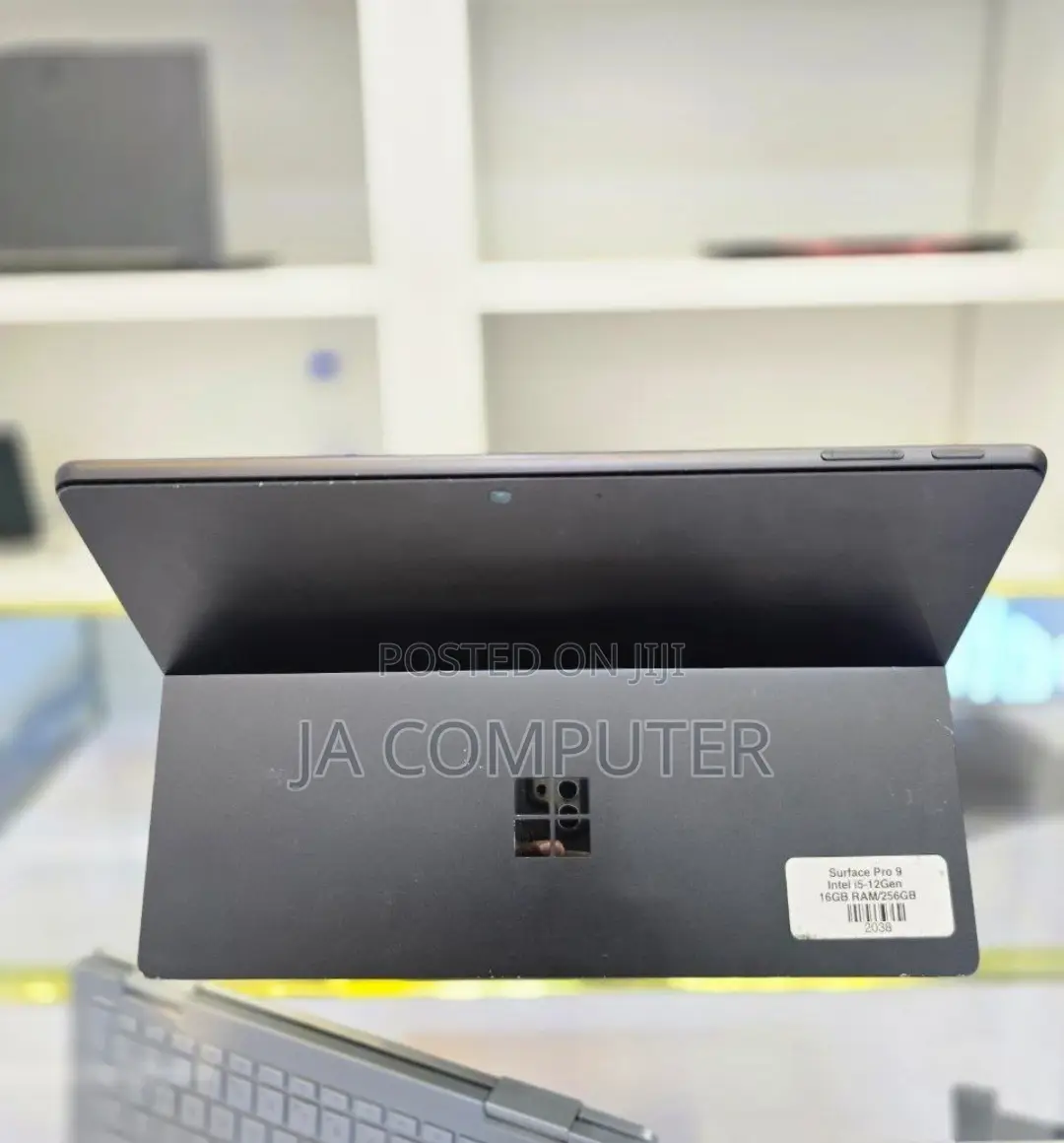 New Laptop Microsoft Surface Pro 9 16GB Intel Core I7 SSD 256GB