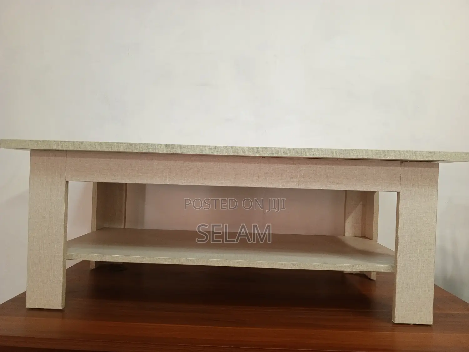 Coffee Table 1.20cm