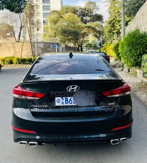 Hyundai Avante 2017 Black
