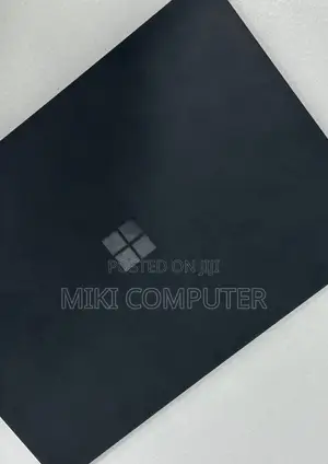 New Laptop Microsoft Surface 8GB Intel Core I5 SSD 256GB
