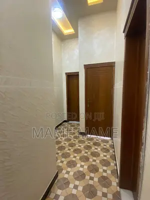 7bdrm House in Addis Abeba, Bole for sale