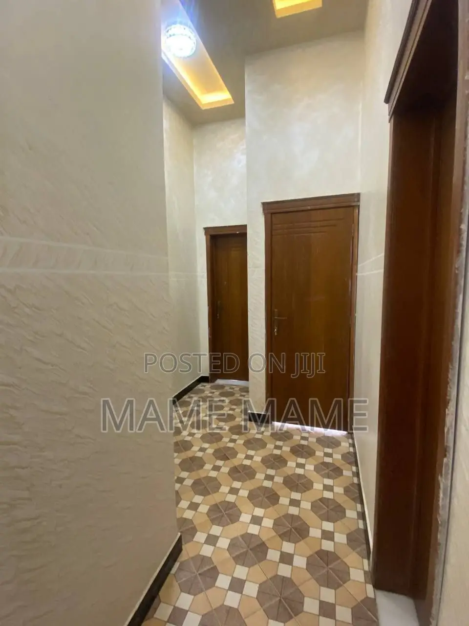 7bdrm House in Addis Abeba, Bole for sale