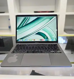 Photo - New Laptop Apple MacBook Pro 2022 M2 8GB Apple M2 SSD 256GB