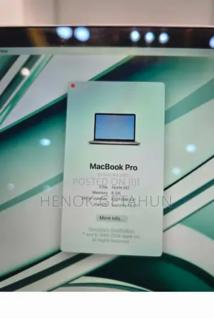 New Laptop Apple MacBook Pro 2022 M2 8GB Apple M2 SSD 256GB