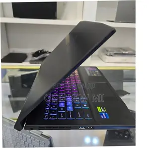 New Laptop MSI Katana GF66 16GB Intel Core I7 SSD 1T