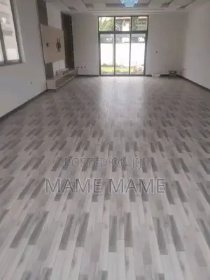 11bdrm House in Addis Abeba, Bole for sale