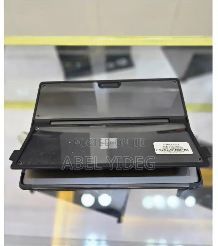 New Laptop Microsoft Surface Pro 9 16GB Intel Core I7 SSD 256GB