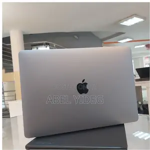 New Laptop Apple MacBook Pro 2017 16GB Intel Core I5 SSD 512GB