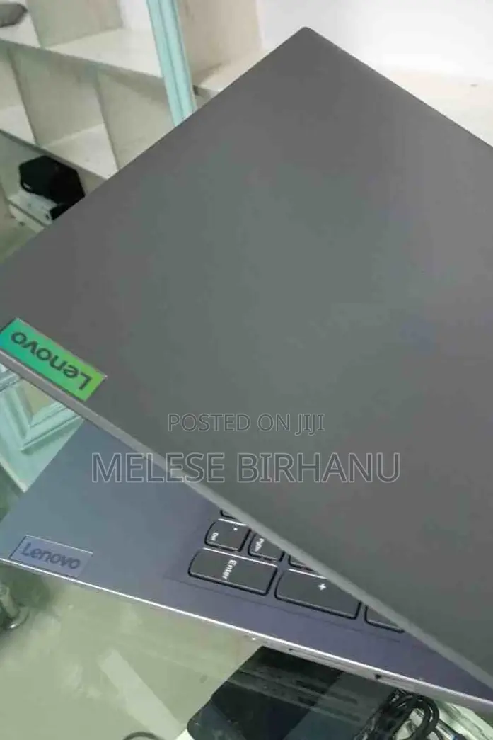 New Laptop Lenovo 12GB Intel Core I5 SSD 256GB