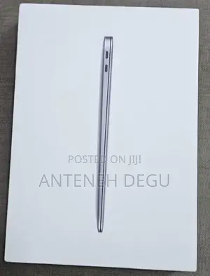 Photo - New Laptop Apple MacBook Air 2020 M1 8GB Apple M1 SSD 256GB