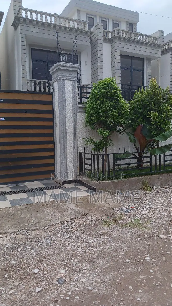 6bdrm House in Addis Abeba, Bole for sale