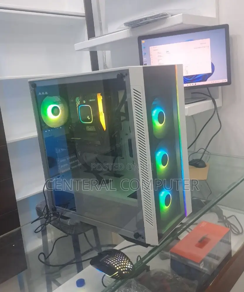 New Desktop Computer Asus ROG STRIX GD30CI 32GB Intel Core I7 SSD 2T