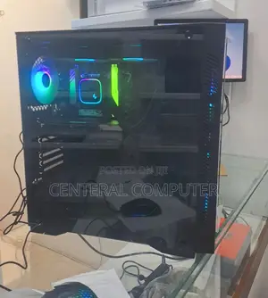 New Desktop Computer Asus ROG STRIX GD30CI 32GB Intel Core I7 SSD 2T