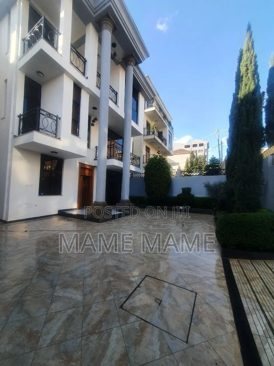 7bdrm House in Addis Abeba, Bole for sale