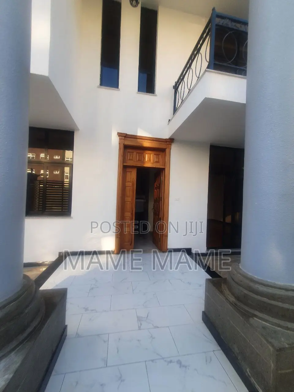 7bdrm House in Addis Abeba, Bole for sale