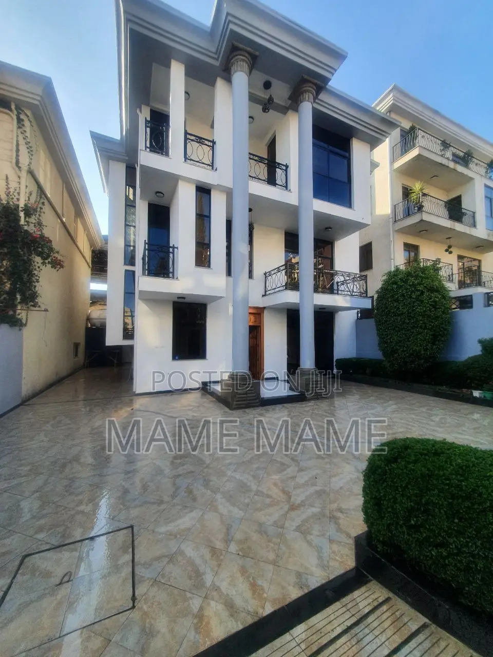 7bdrm House in Addis Abeba, Bole for sale